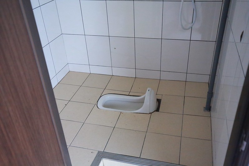 乾淨又寬大的廁所